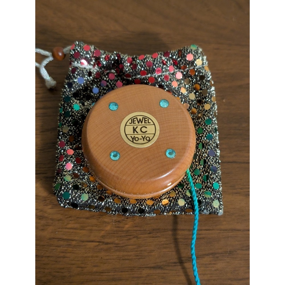 KC Jewel Yo-Yo 4 Jewel Crystal Natural Wood Sequined Original Bag 1960s Tye dye